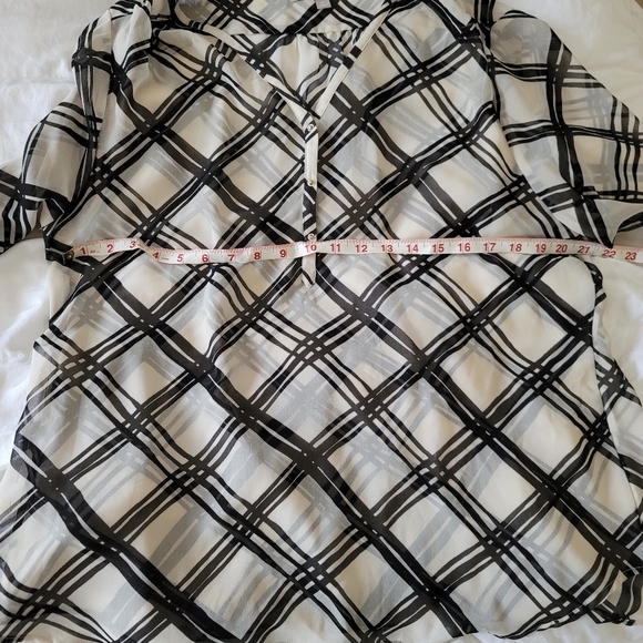 Banana Republic women's XL sheer black & white top - Picture 6 of 6